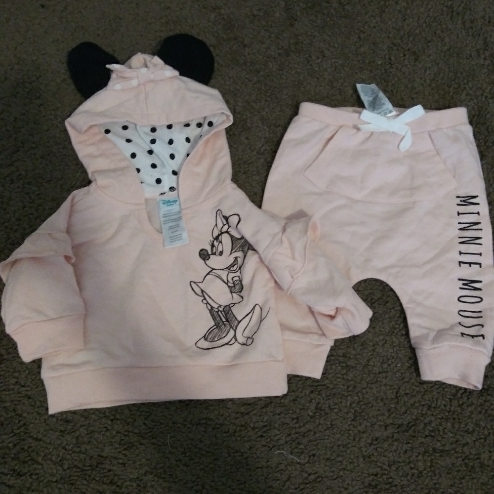 Minnie Mouse Sweatshirt and Joggers